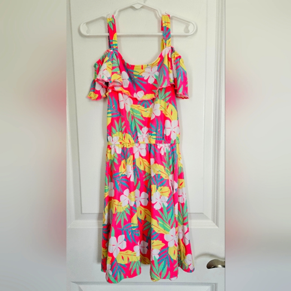 *2 for $10*LITTLE GIRLS Sundress in vibrant Leaf Pattern size 7/8
